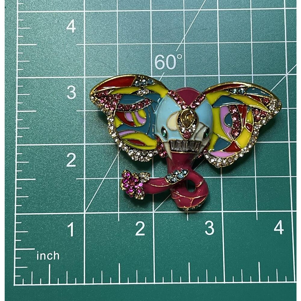 NWOT Multicolor Elephant Brooch Pin Enamel Rhinestone Crystal Yellow Gold Toned - Picture 3 of 3